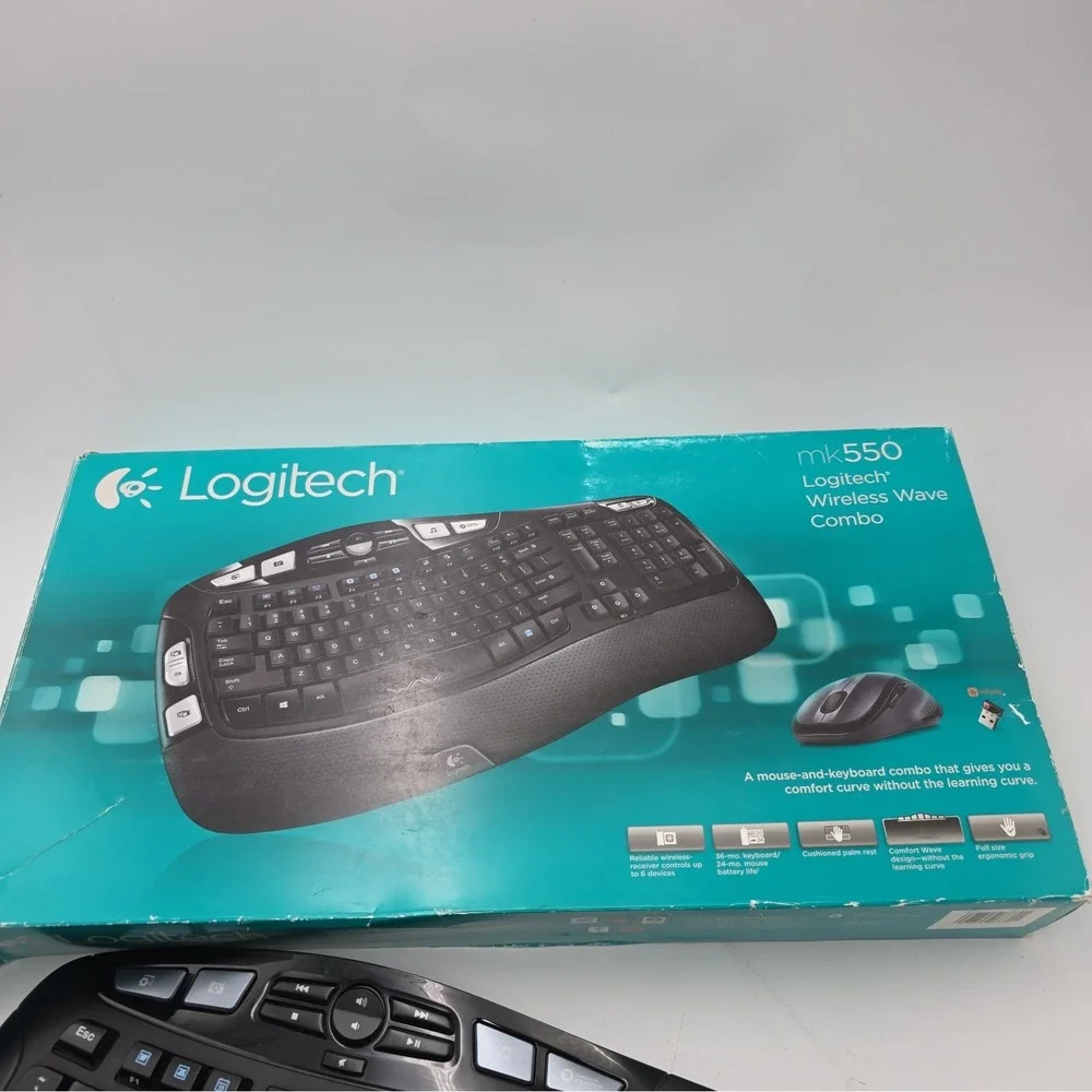 Logitech MK550 Comfort Wave Wireless Keyboard,Mouse,& Mini Receiver No Dongle
